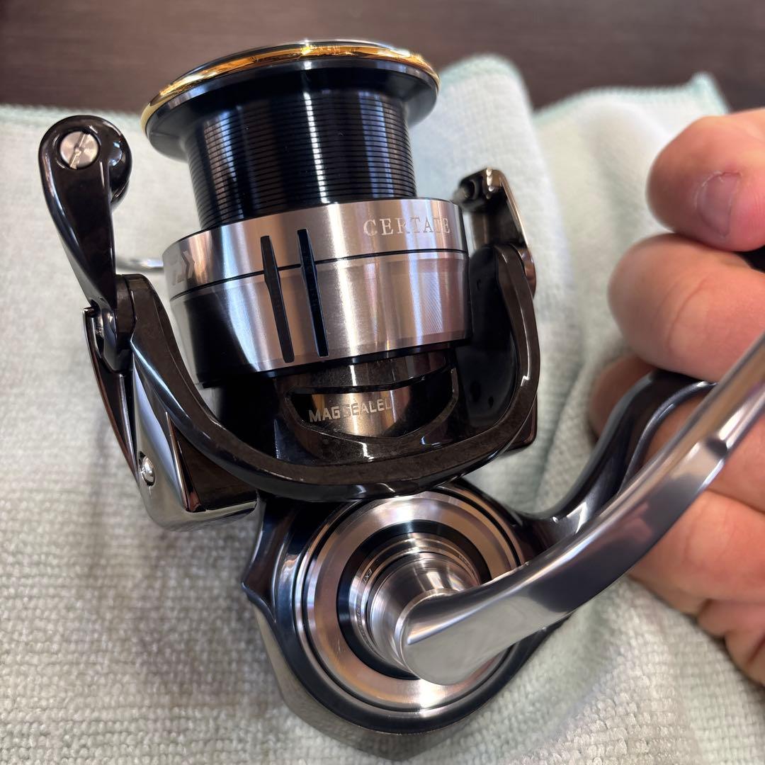 ダイワ美品19セルテート4000cxh