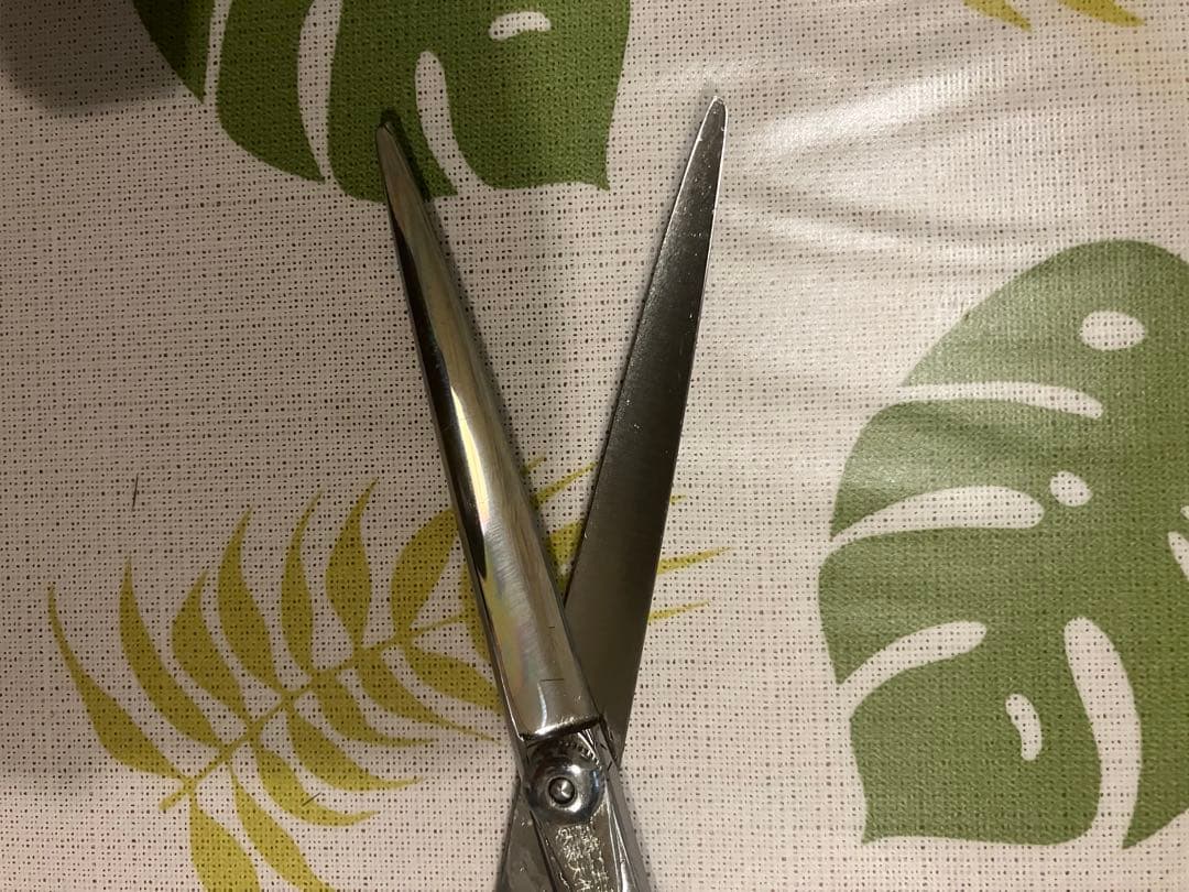 激レア　プロ専用ハサミ　魔法のシザー　伝統工芸師製作6.5インチ