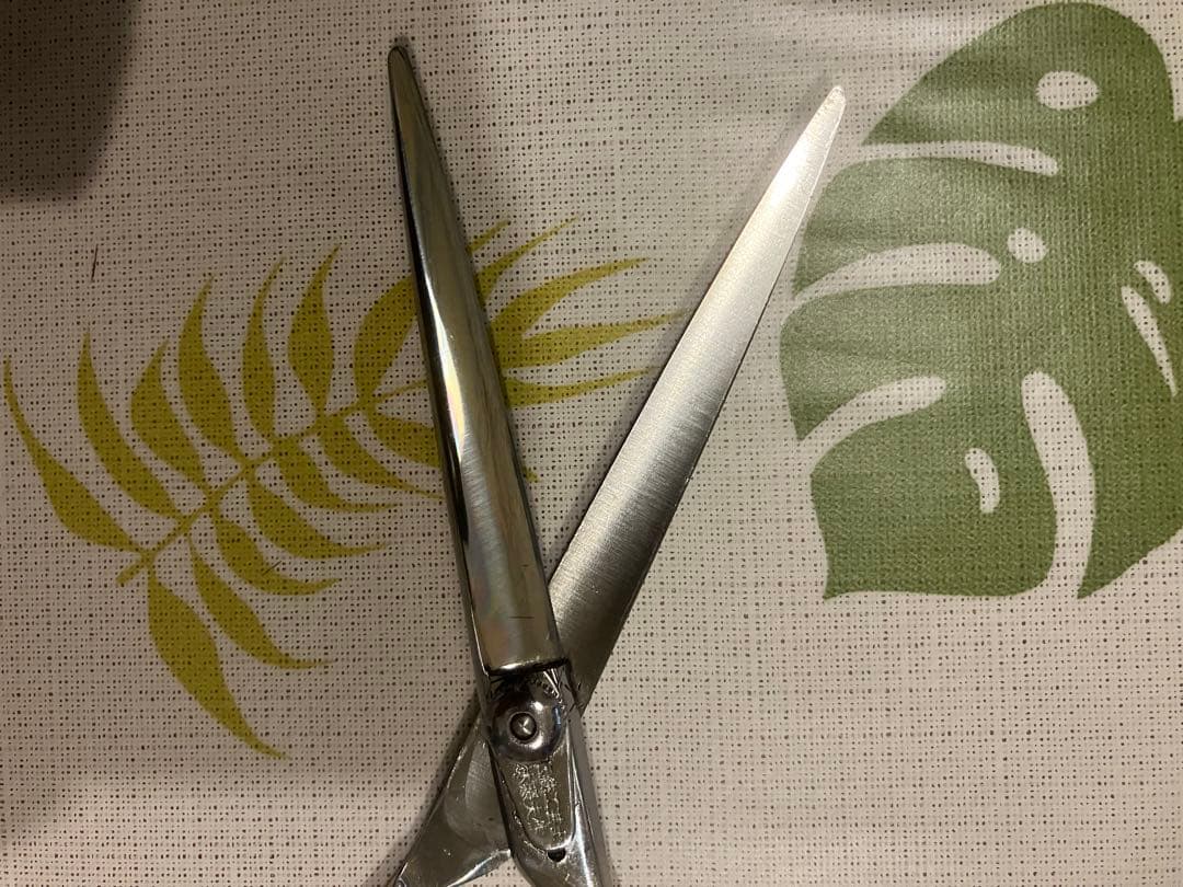 激レア　プロ専用ハサミ　魔法のシザー　伝統工芸師製作6.5インチ