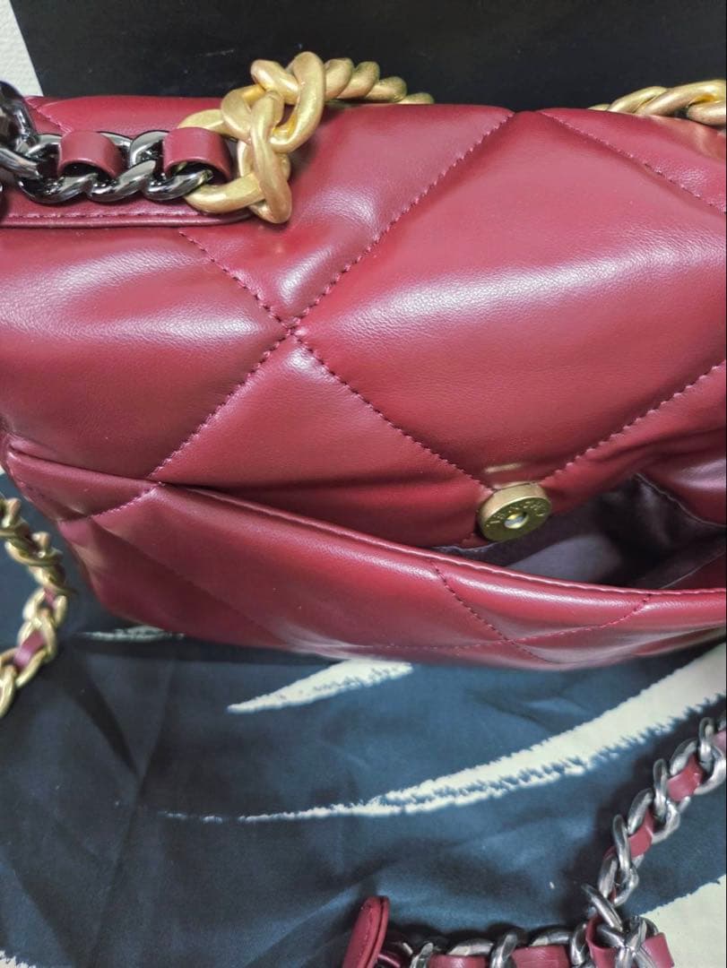 CHANEL バーガンディ ショルダーバッグ