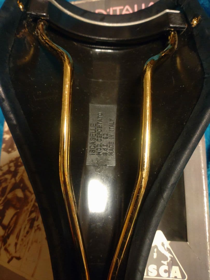 ISCASELLE GIRO D’ITALIA イスカセラ　ジロ デ イタリア