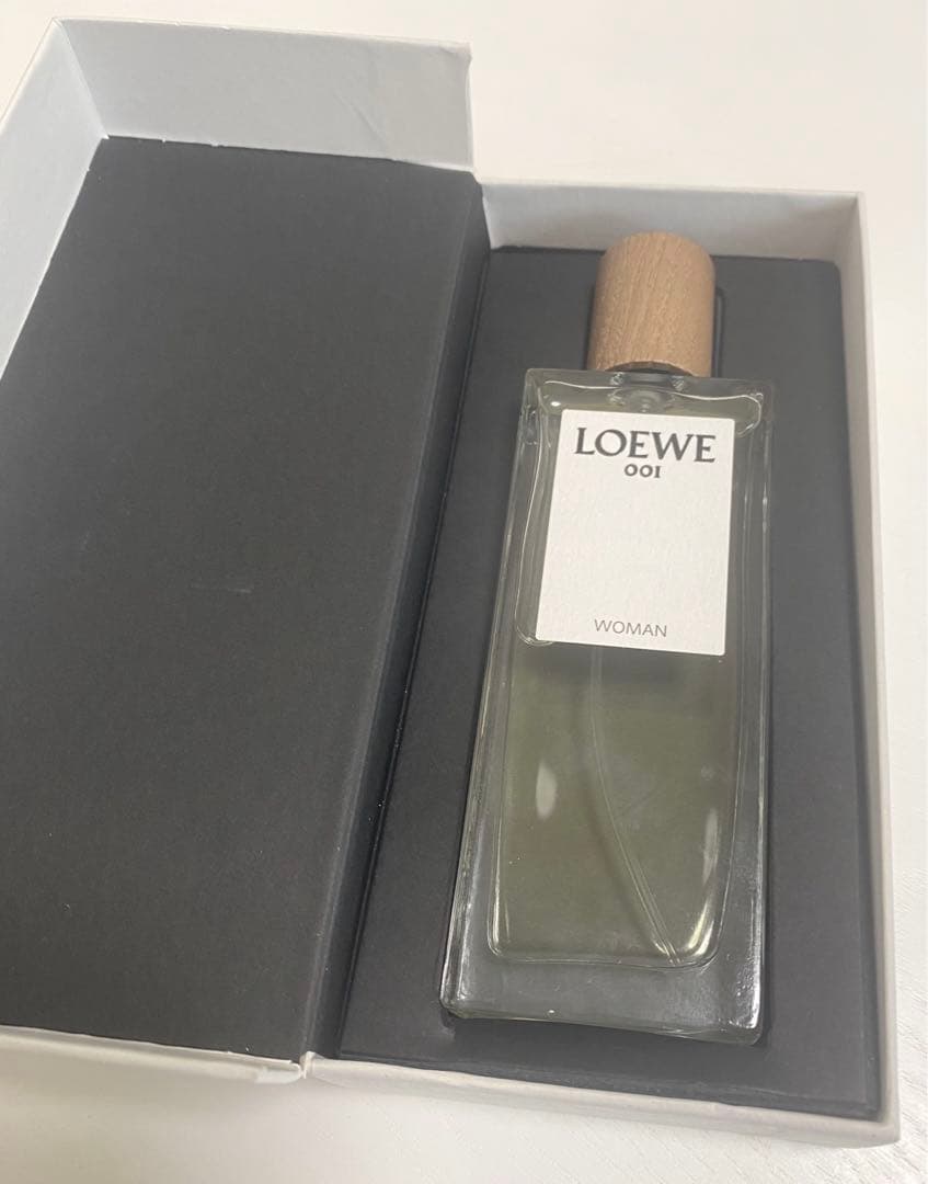 香水(女性用) LOEWE 001 WOMEN eau de parfum