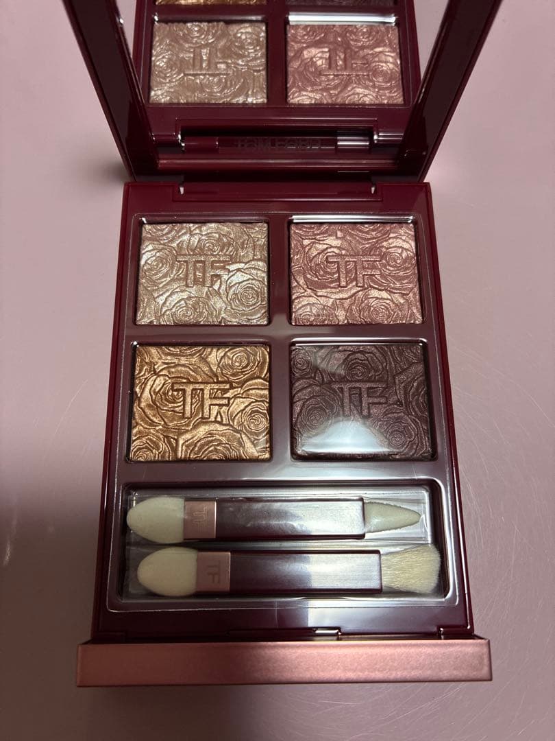 トムフォード　アイカラークォード　01REローズ　エクスポーズド