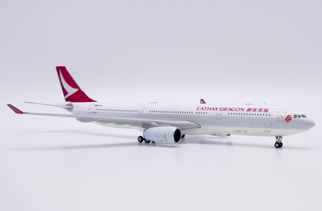 キャセイドラゴン航空 A330-300 B-LBF 1/400