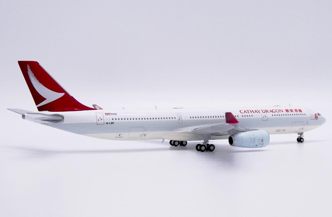 キャセイドラゴン航空 A330-300 B-LBF 1/400