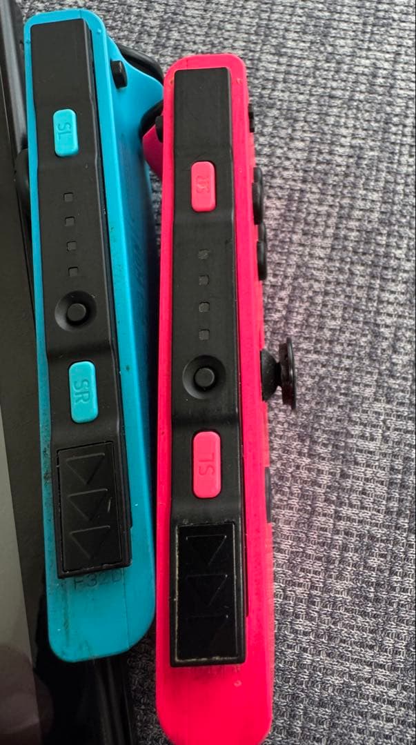 Nintendo Switch本体液晶割れ　Joy-Con×2個 ACアダプター