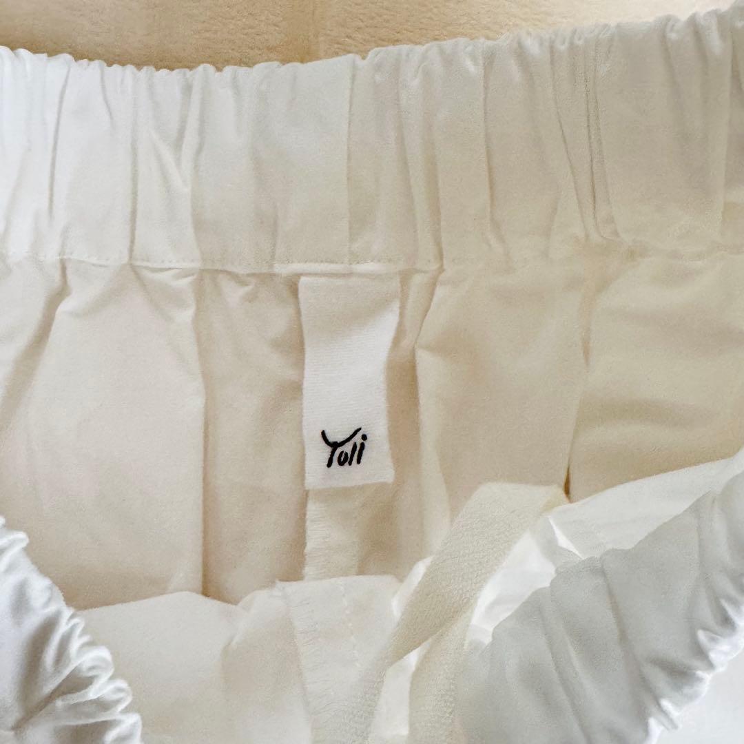 【美品】yoli ヨリ コットンテーパードパンツ ホワイト