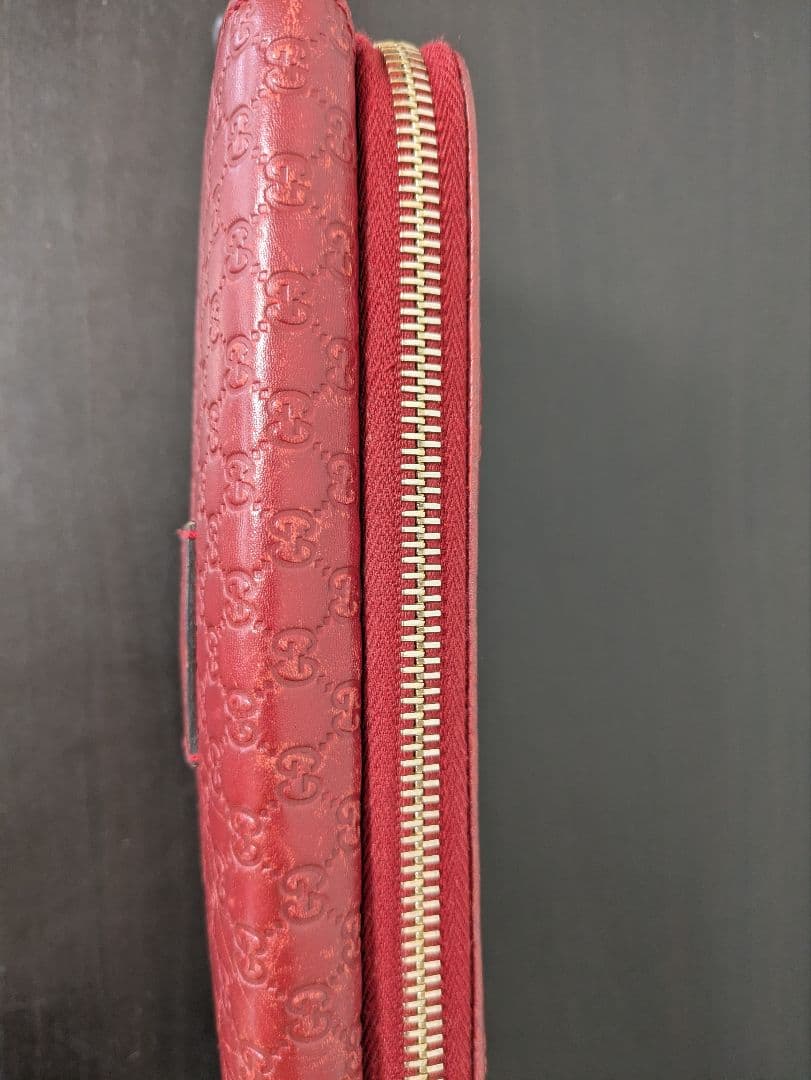 正規品　グッチ　長財布　赤　レディース　ブランド　　本物　GG柄　ロゴ　型押し