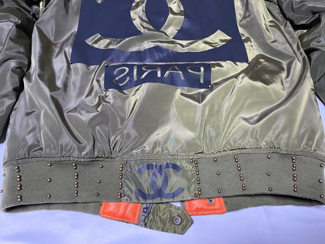 オリーブ 中綿キルティングジャンパー　サイズ記載なし