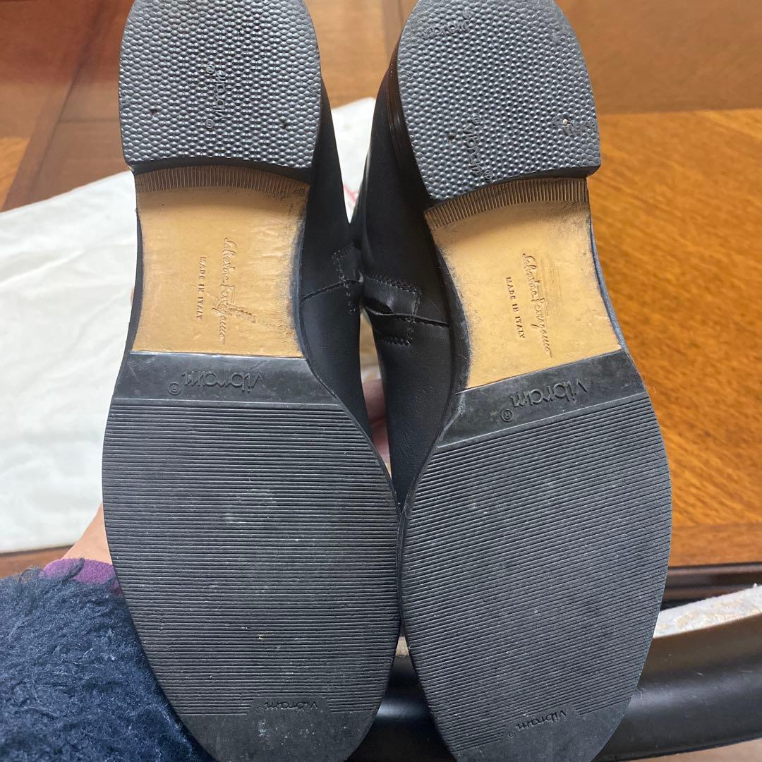 フェラガモ　ロングブーツ　黒　サイズ7.5