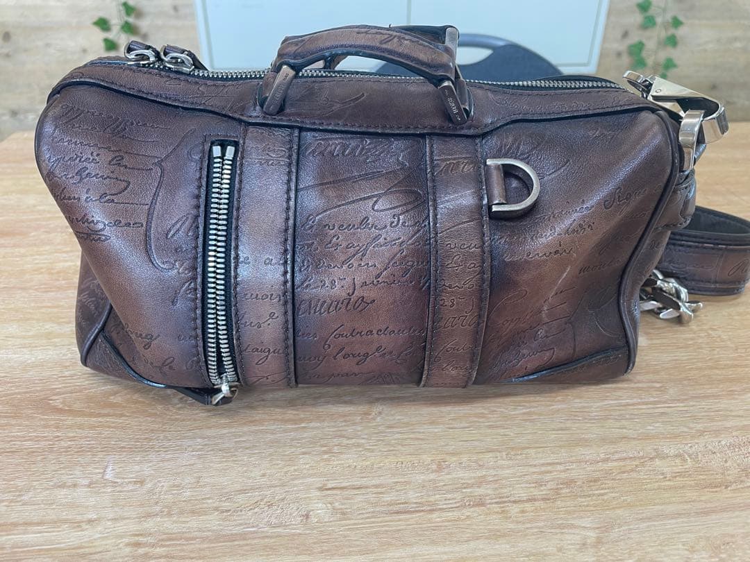 激レア　ベルルッティ　スクリットレザーバッグ