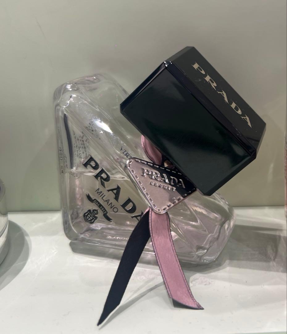 PRADA パラドックス バーチャル フラワー オーデパルファム 30ml
