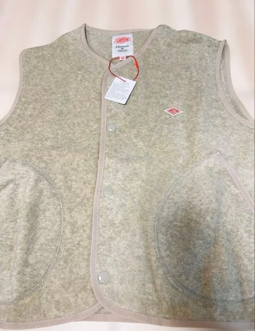 する吉ページです。フリース カラーレスベスト レディース38