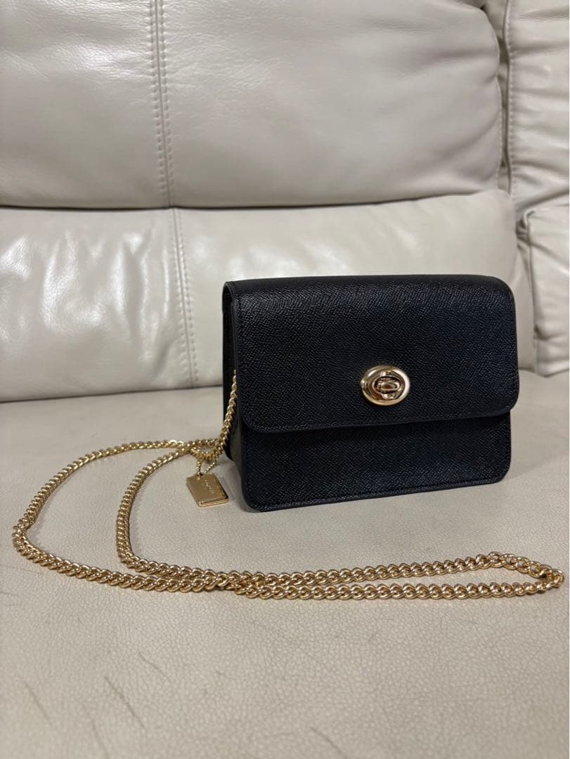 ＣＯＡＣＨ黒 レザー バッグ チェーンストラップ付き