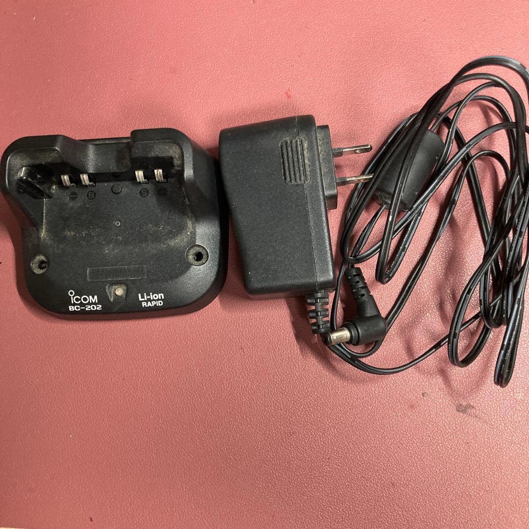 ICOM ID-51 トランシーバー