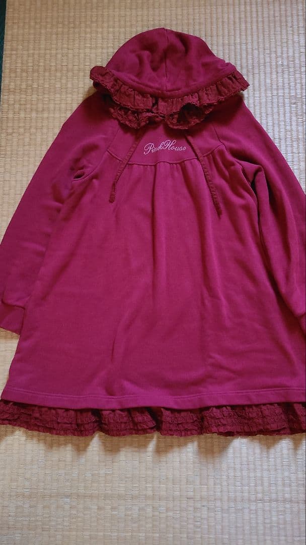 ピンクハウス　2022　フリル使いフーディチュニック　定価30800円