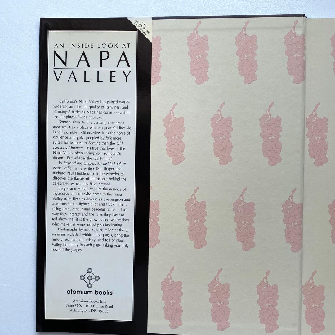 洋書 Beyond The Grapes: Napa Valley