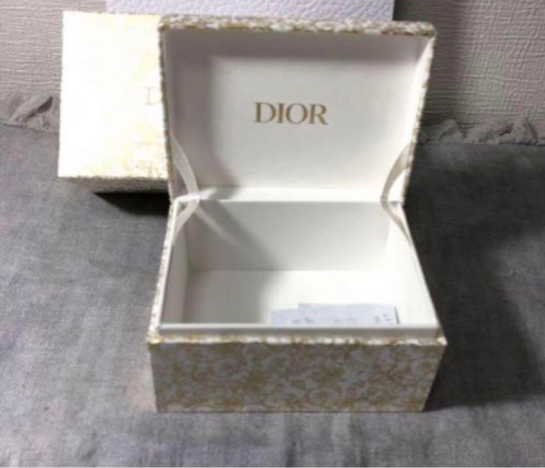 ディオール　2023  クリスマス　リップケース　ボックス