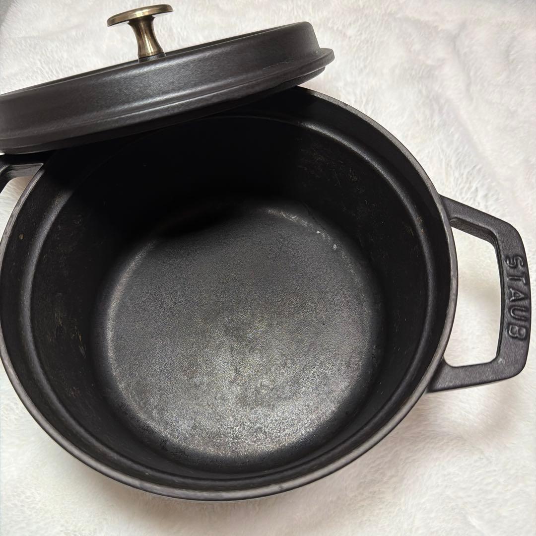 staub（ストウブ） ブラック 20cm