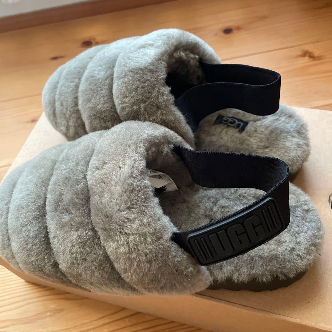 靴 UGG W Super Fluff Slipper JP 22