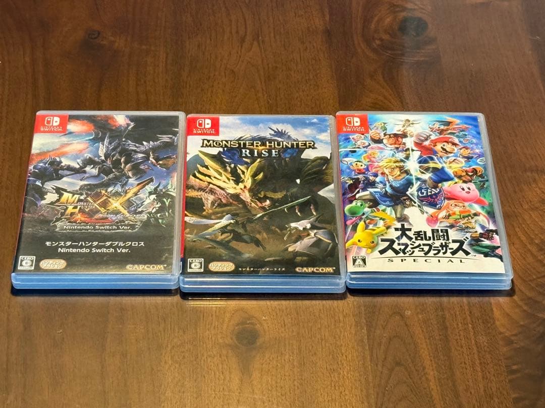 Nintendo Switch 本体 + スマブラ.モンハンライズ.ＸＸ付
