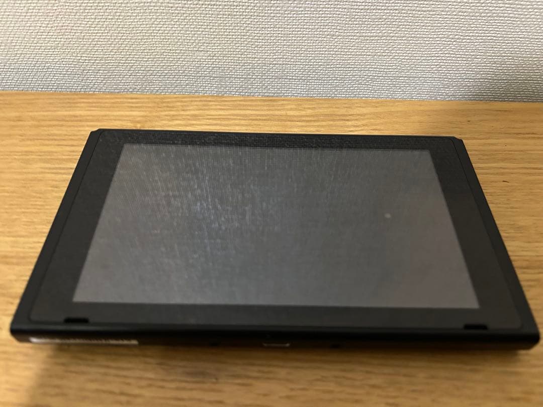 Nintendo Switch 本体　Joy-Con無し