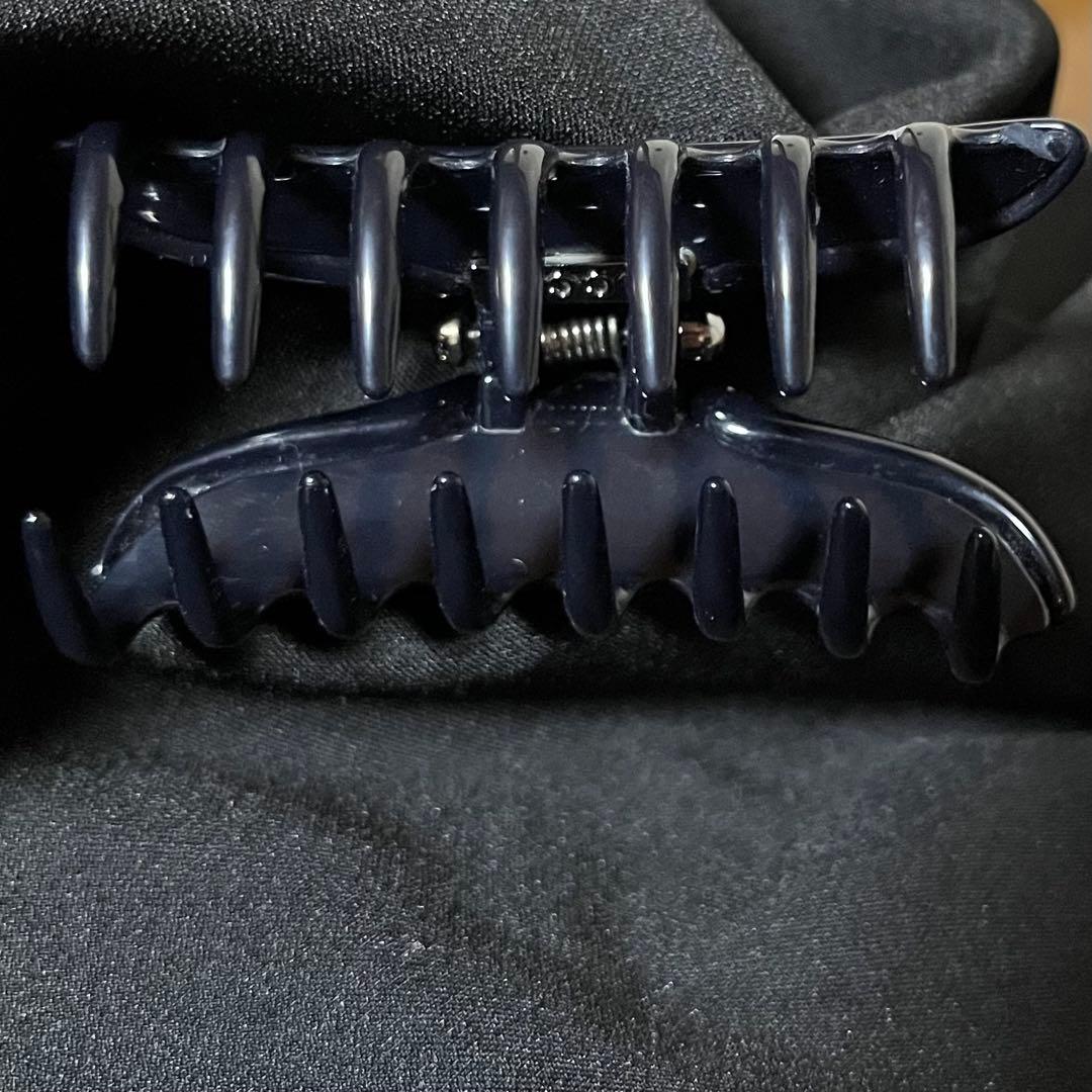 ACCA ヘアクリップ　大・小　ブラック　足1本欠あり