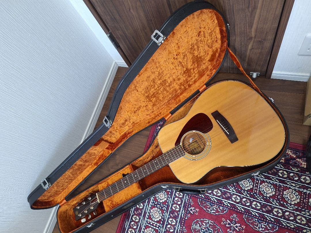 YAMAHA FG-200 Green Labelロケットケース付