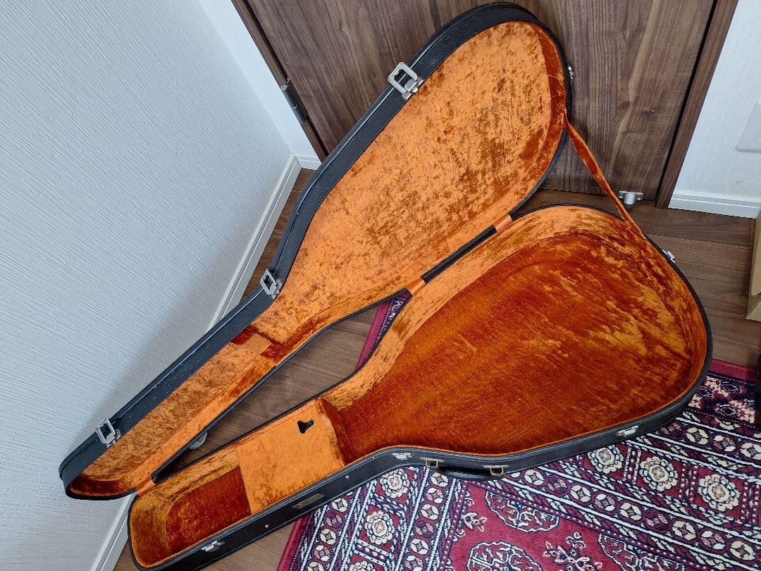 YAMAHA FG-200 Green Labelロケットケース付