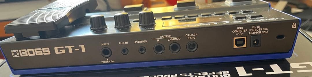 BOSS gt-1本体、 ACアダプタ PSA-100S、gt-1の教科書