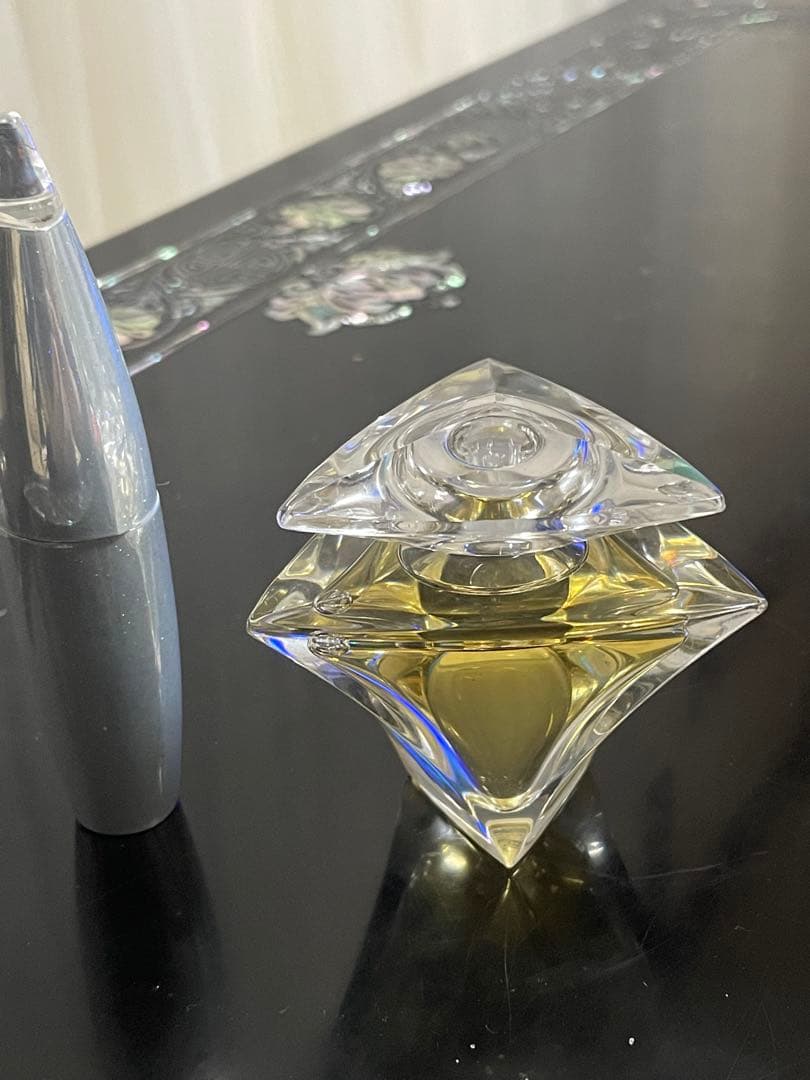 ディシラ ネフェリテムパルファム18mL希少品