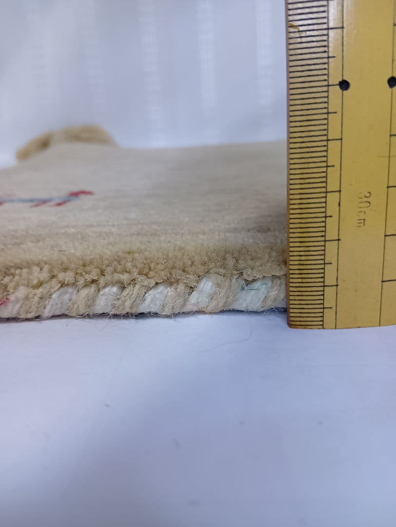 ギャッベ 　ギャベ　チェアパッド　ベージュ　ウール100％　ラグ　40×40㎝