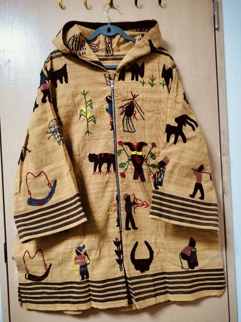エスニック　ロングパーカー　ナカ族手刺繍衣類　注文商品　新品　タイ製