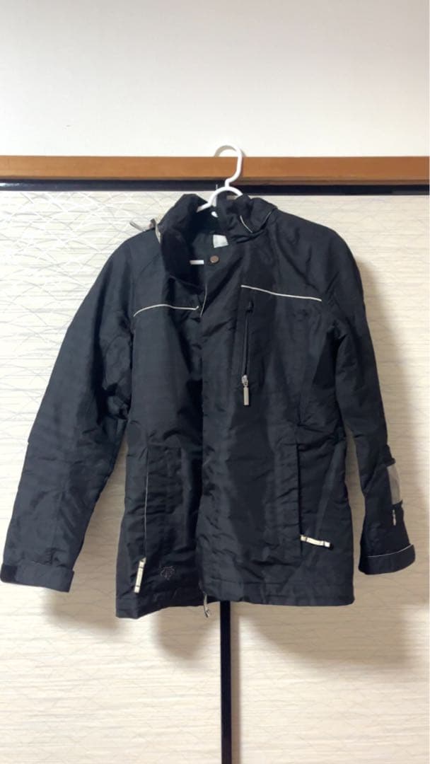 最終値下げ‼️DESCENTEスノーボードウエア4点セット