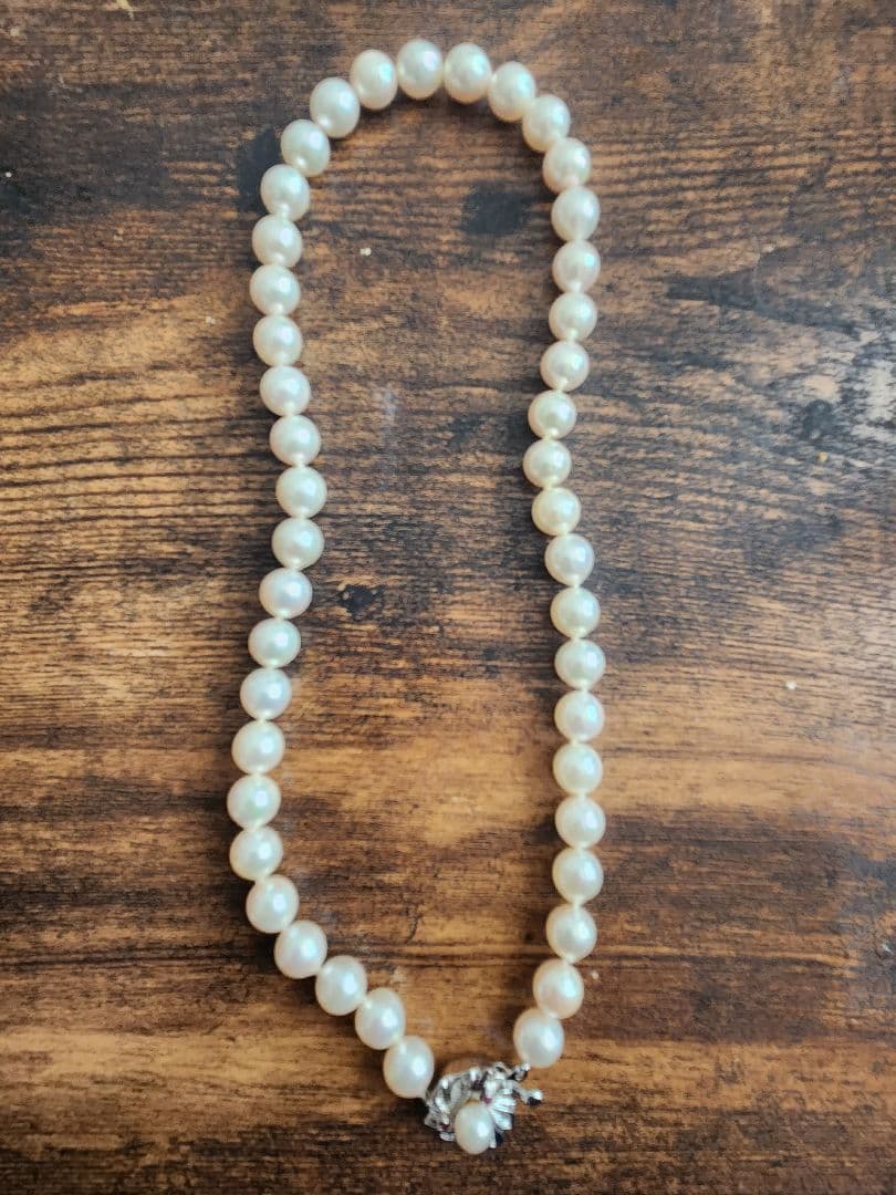 パールネックレス 装飾付きクラスプ