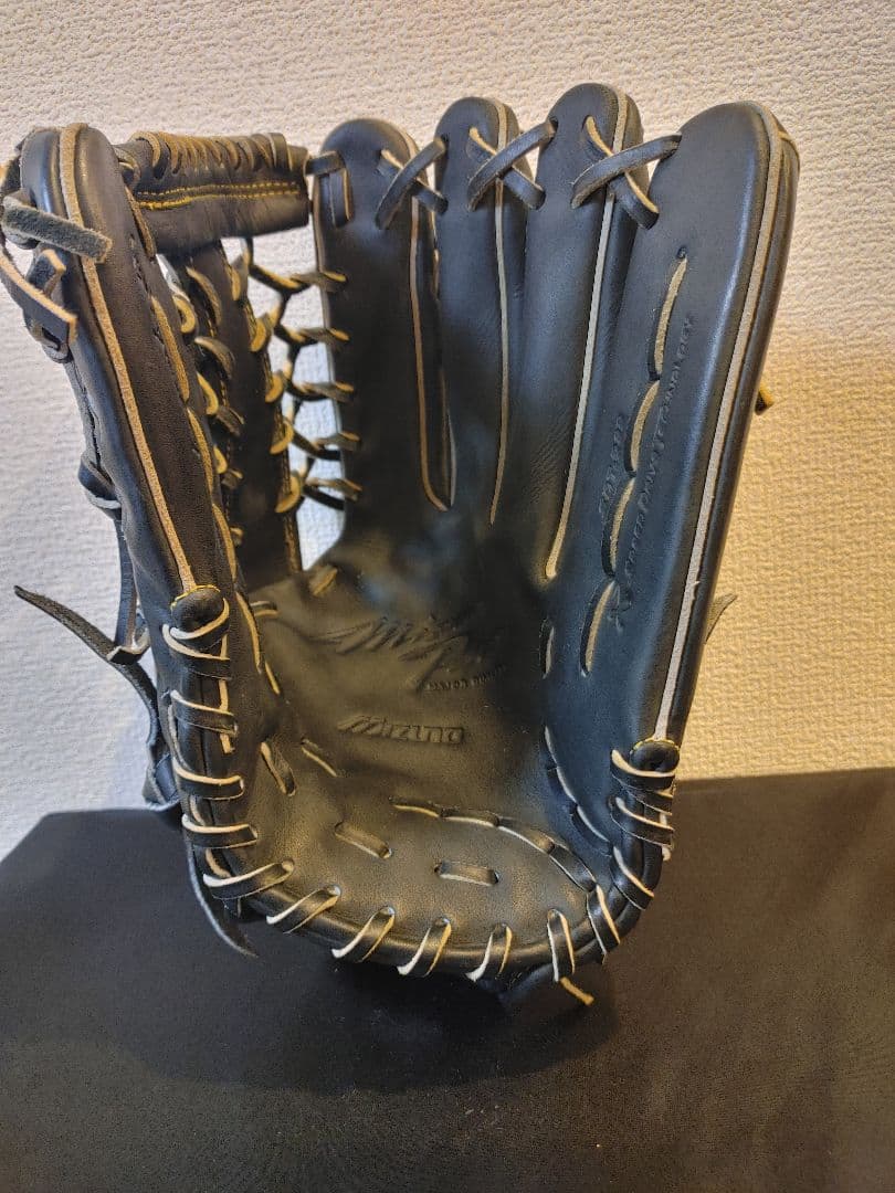 ミズノプロ　硬式　外野　ブラック　右投げ