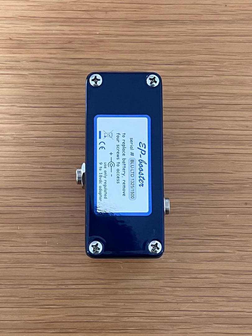 Xotic EP Booster 限定カラー　メタリックブルー