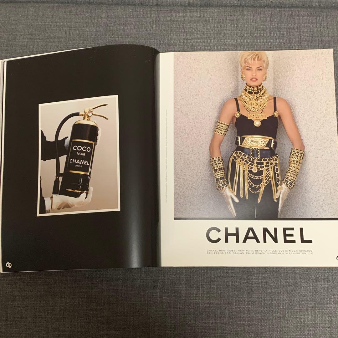 CHANEL ポスターブックCHAOS SIXTYNINE