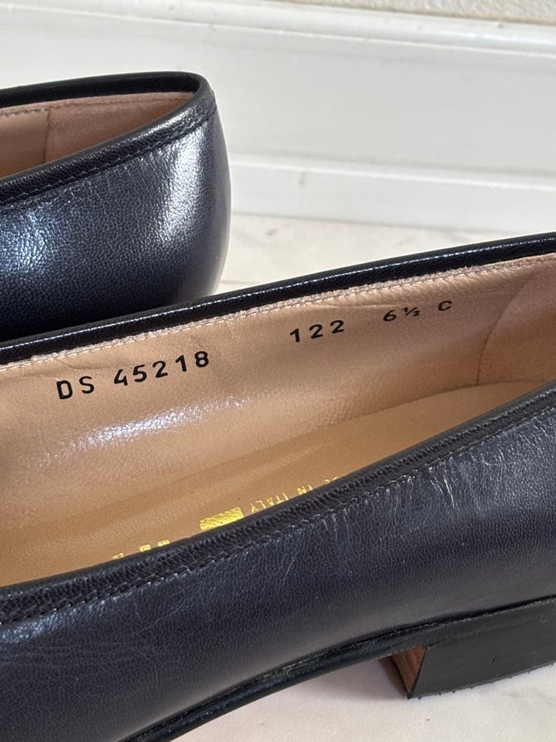 SalvatoreFerragamo 6 1/2 RAMONAレザー ローファー