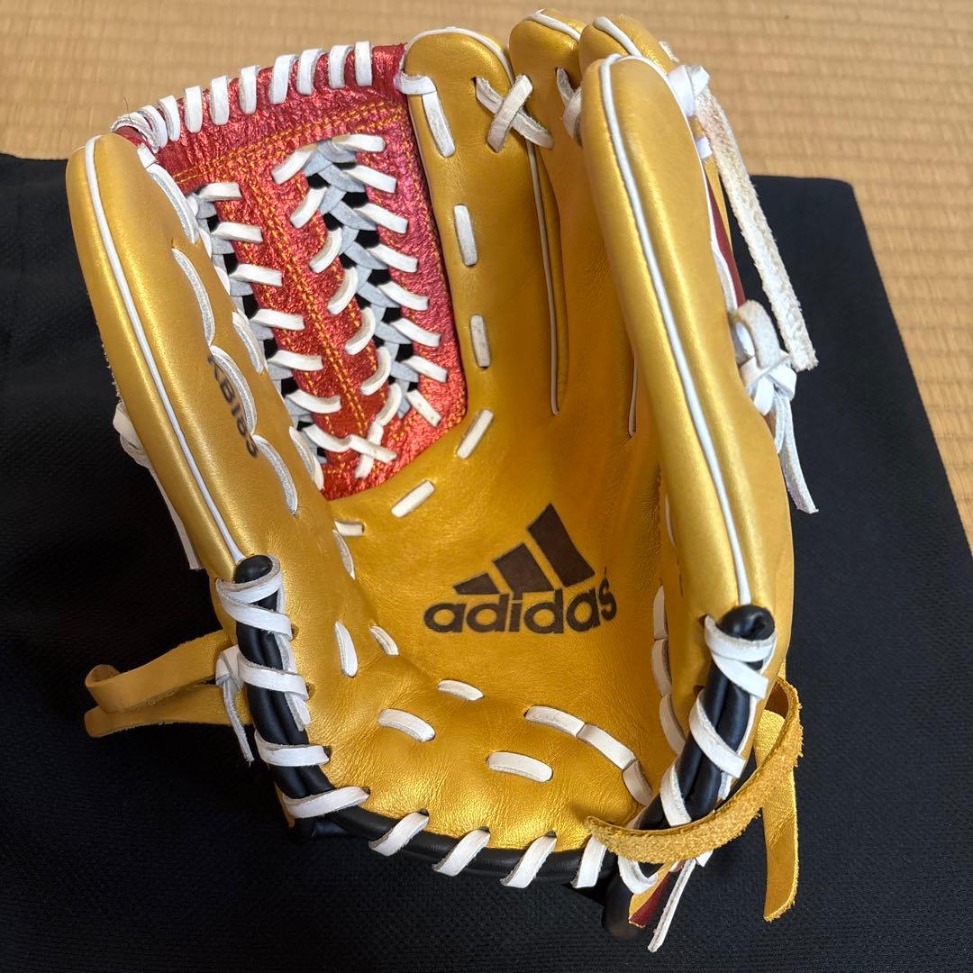 adidas 赤金 野球グローブ