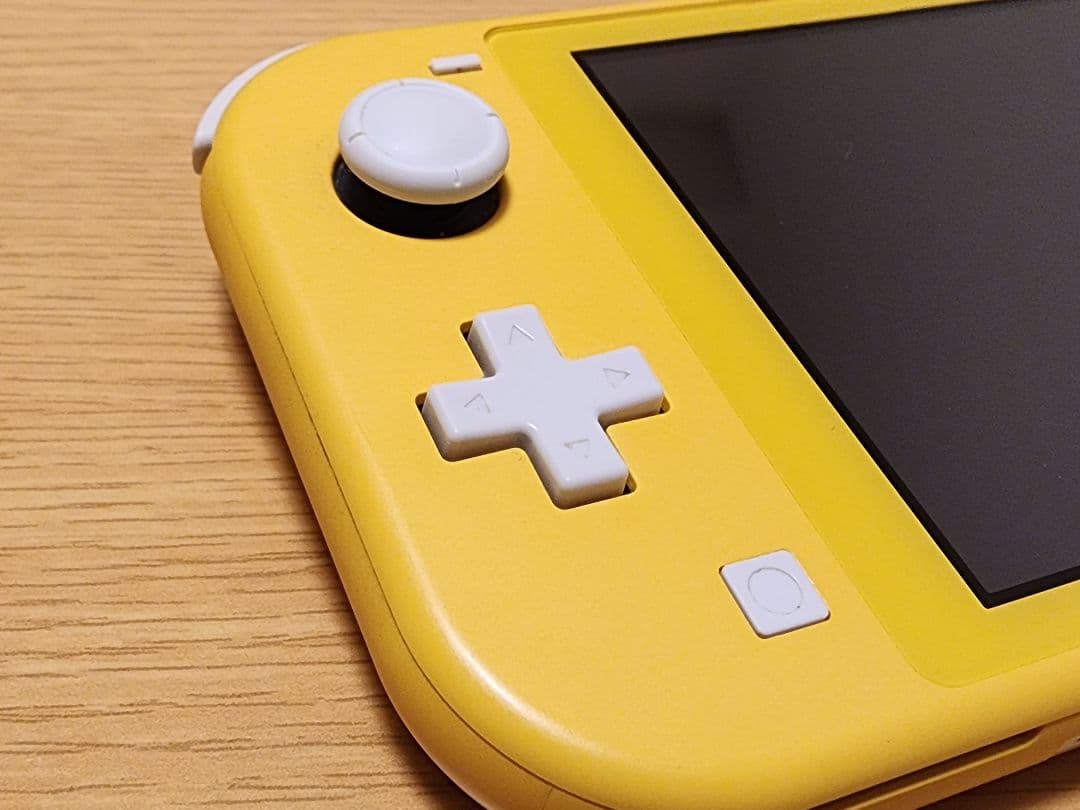 Nintendo Switch Lite イエロー 本体 ACアダプター&箱付き