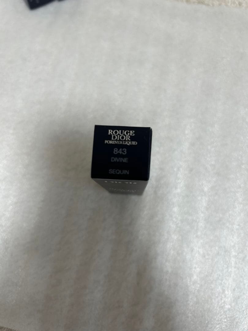 ディオール リキッド シークイン 843