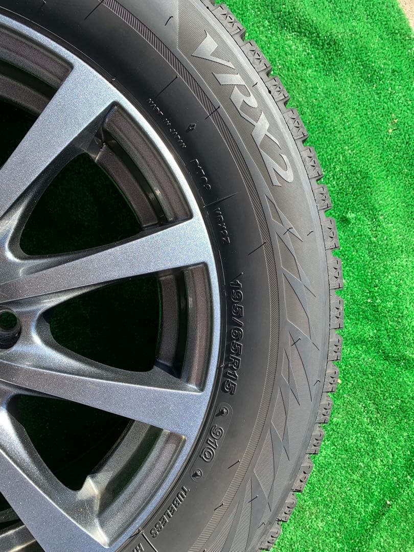 スタッドレス・ホイール4本セットセレナc26 195/65/R15 VRX2