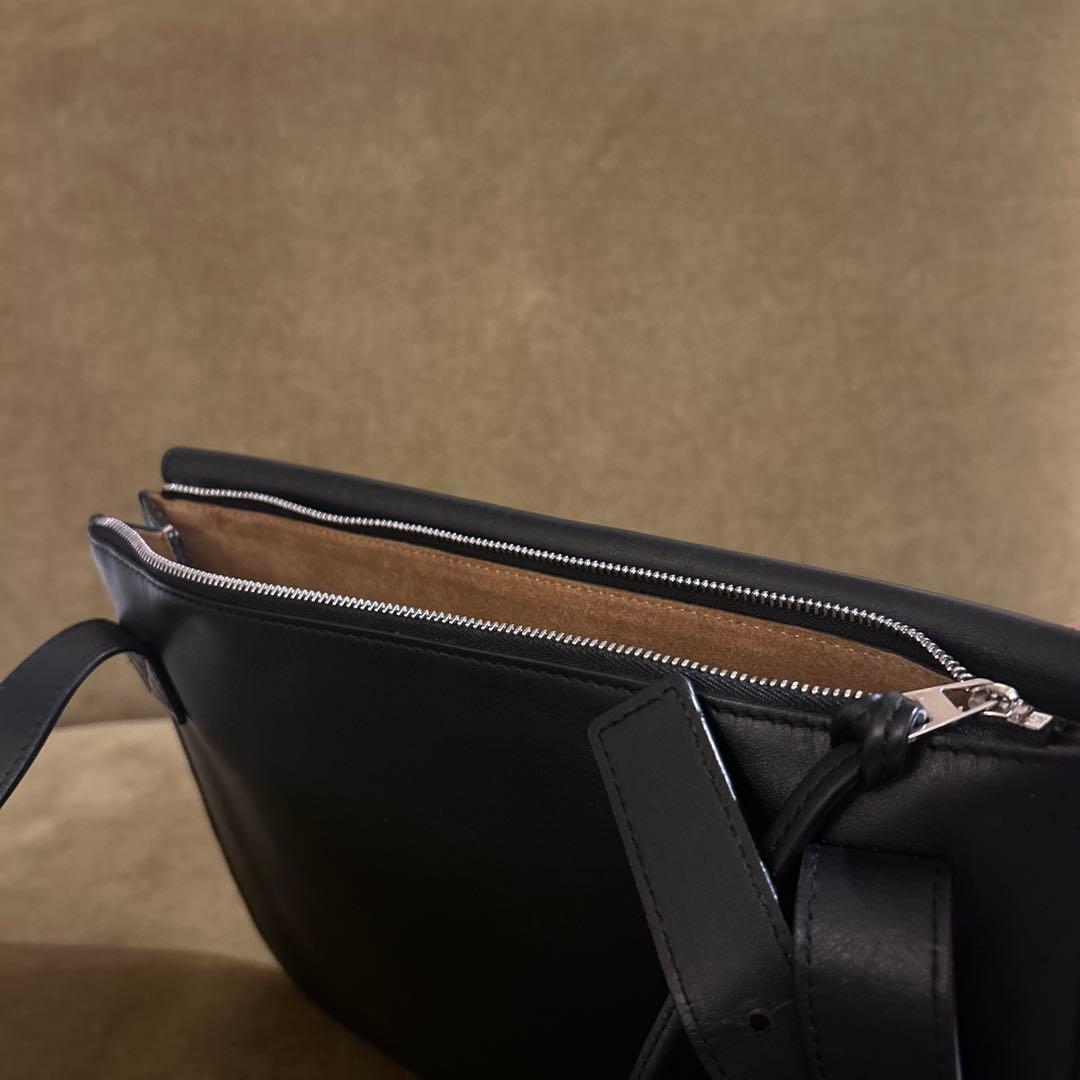 loewe メッセンジャーバッグ