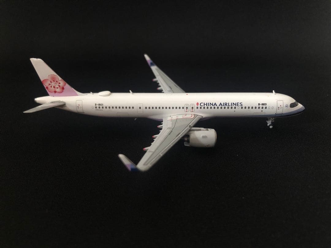 航空機・ヘリコプター CHINA AIRLINES A321neo B-18101