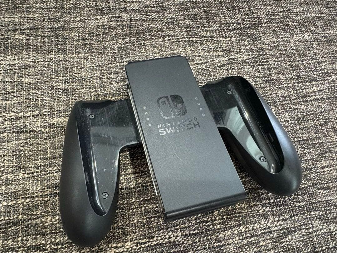 Nintendo Switch 本体、スマブラ、マリオカート8 ソフトセット