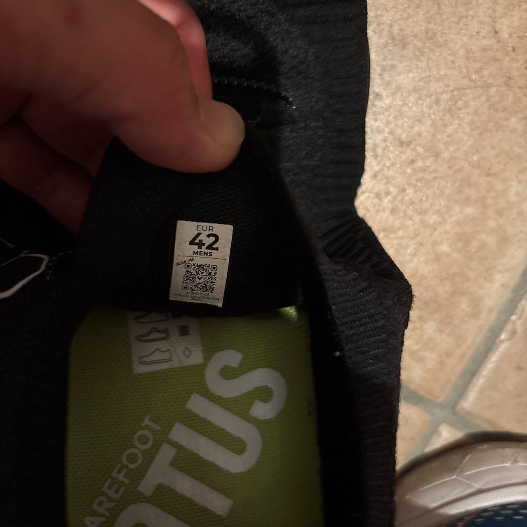 VIVOBAREFOOTモータスフレックス黒メンズ　42