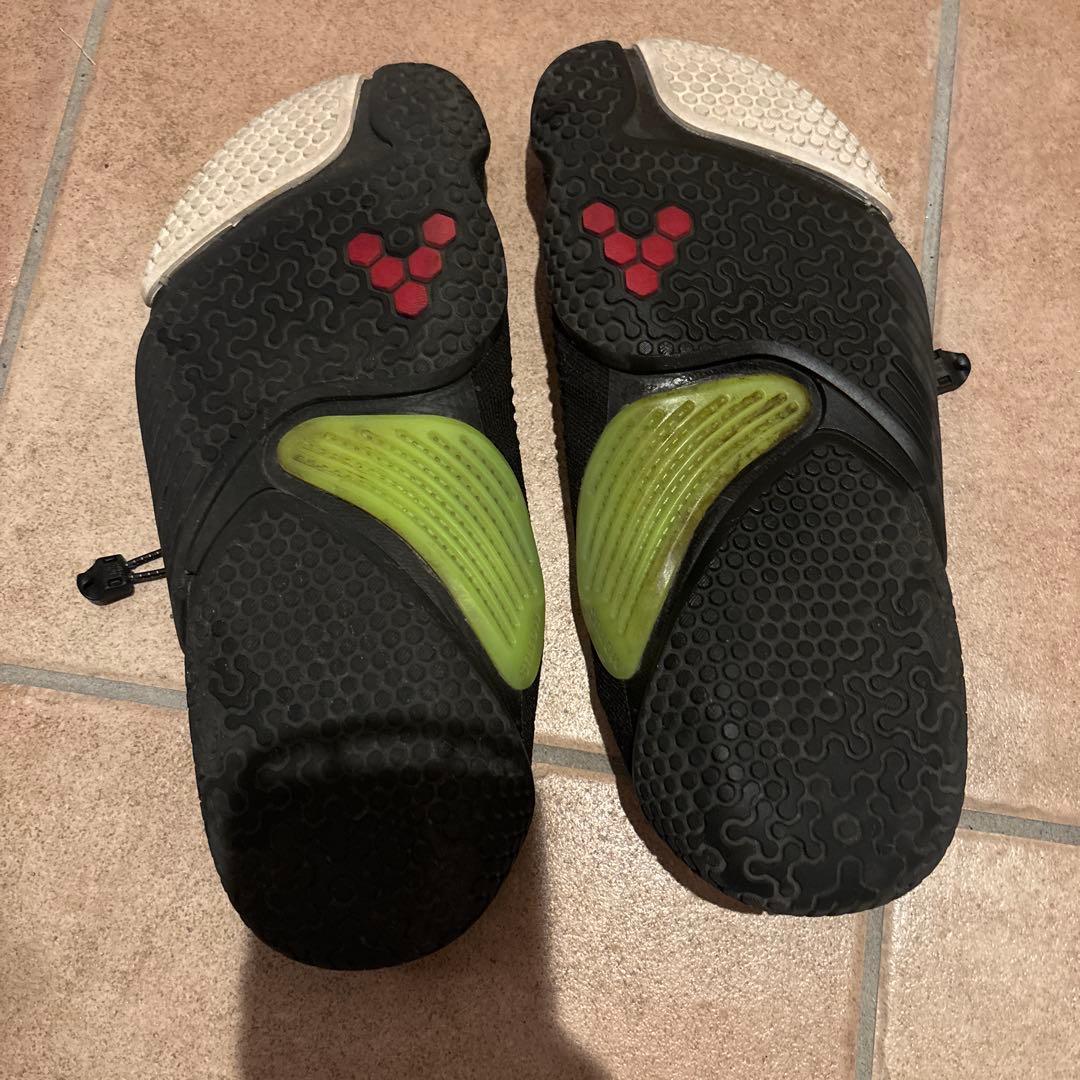 VIVOBAREFOOTモータスフレックス黒メンズ　42