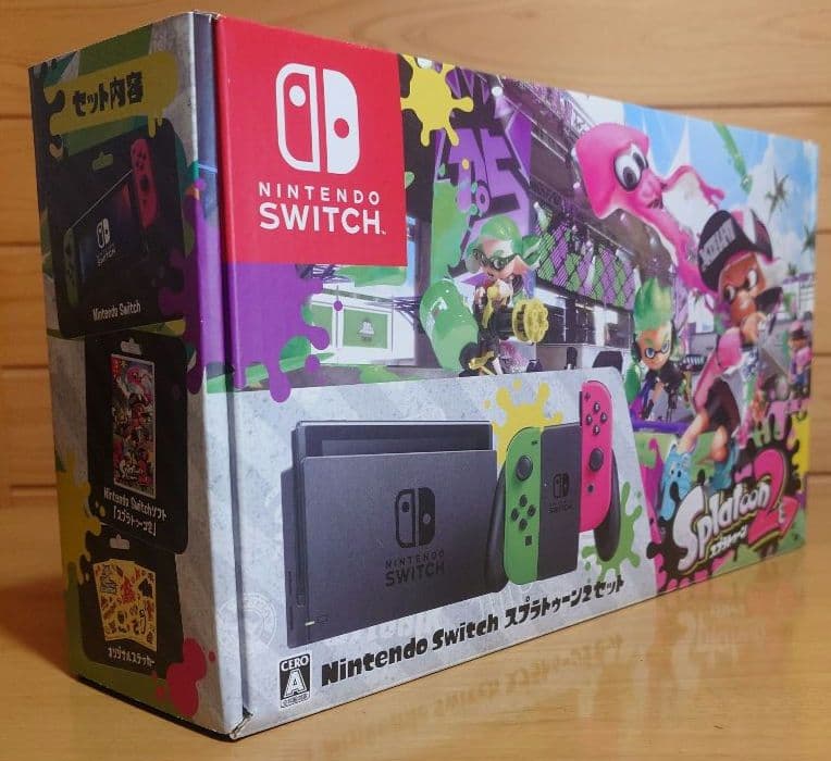 任天堂Nintendo Switch（本体）＆スプラトゥーン2セット　中古品