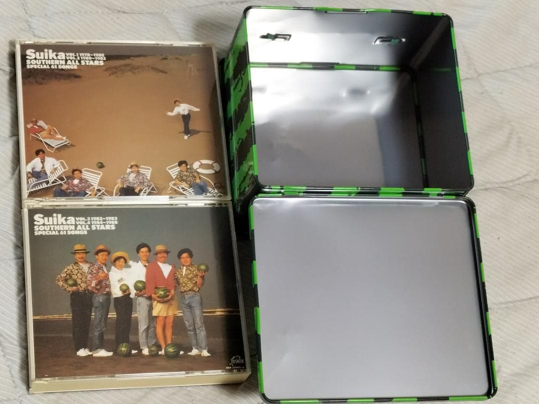 サザンオールスターズ すいか Suika CD4枚組 缶付 ブックレット1枚欠品